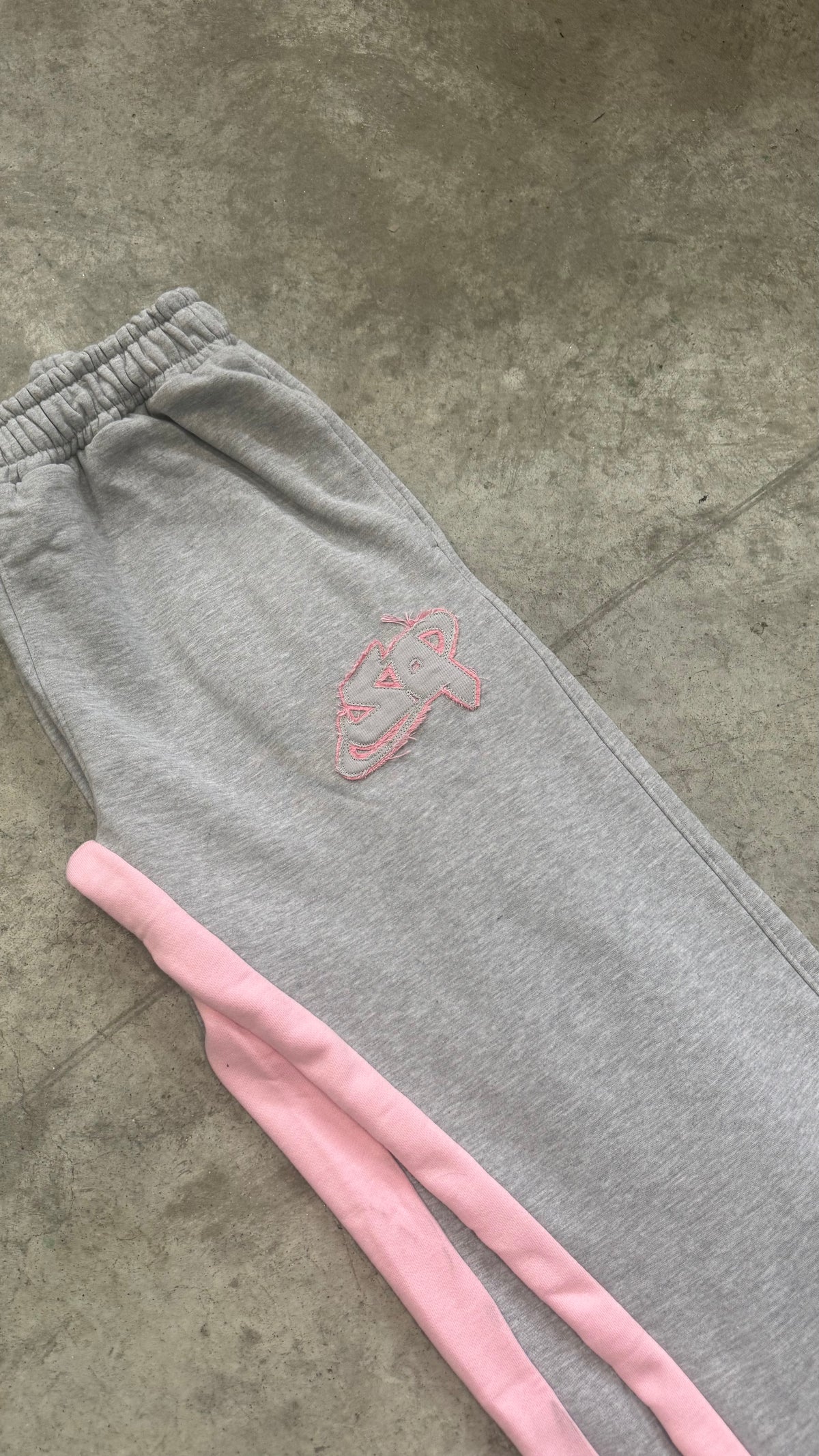 Flared Tracksuit Gray/Pink