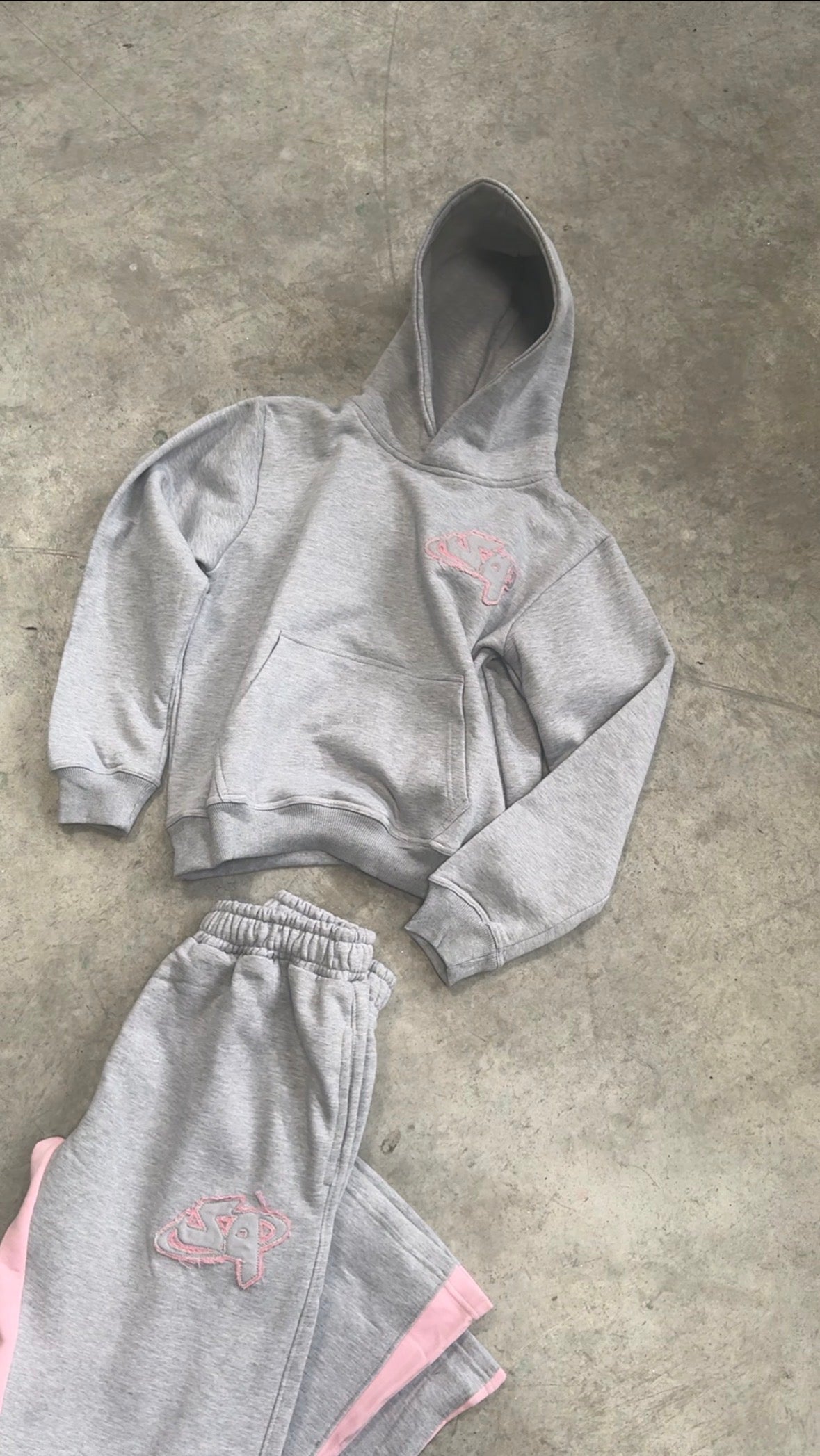 Flared Tracksuit Gray/Pink